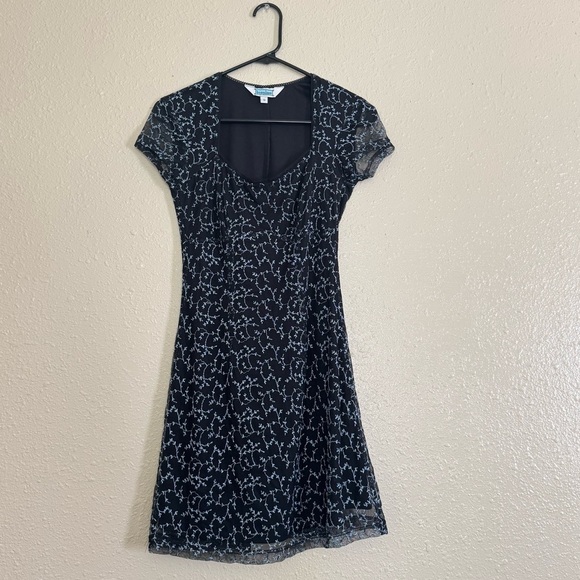 Vintage 90’s Hourglass Embroidered Stitched Stretch Mini Dress Fairycore Cottage - Picture 1 of 6